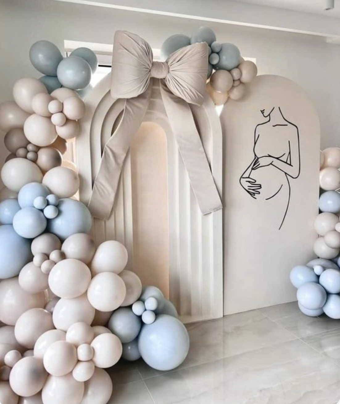 Neutral Bow Maternity Arch