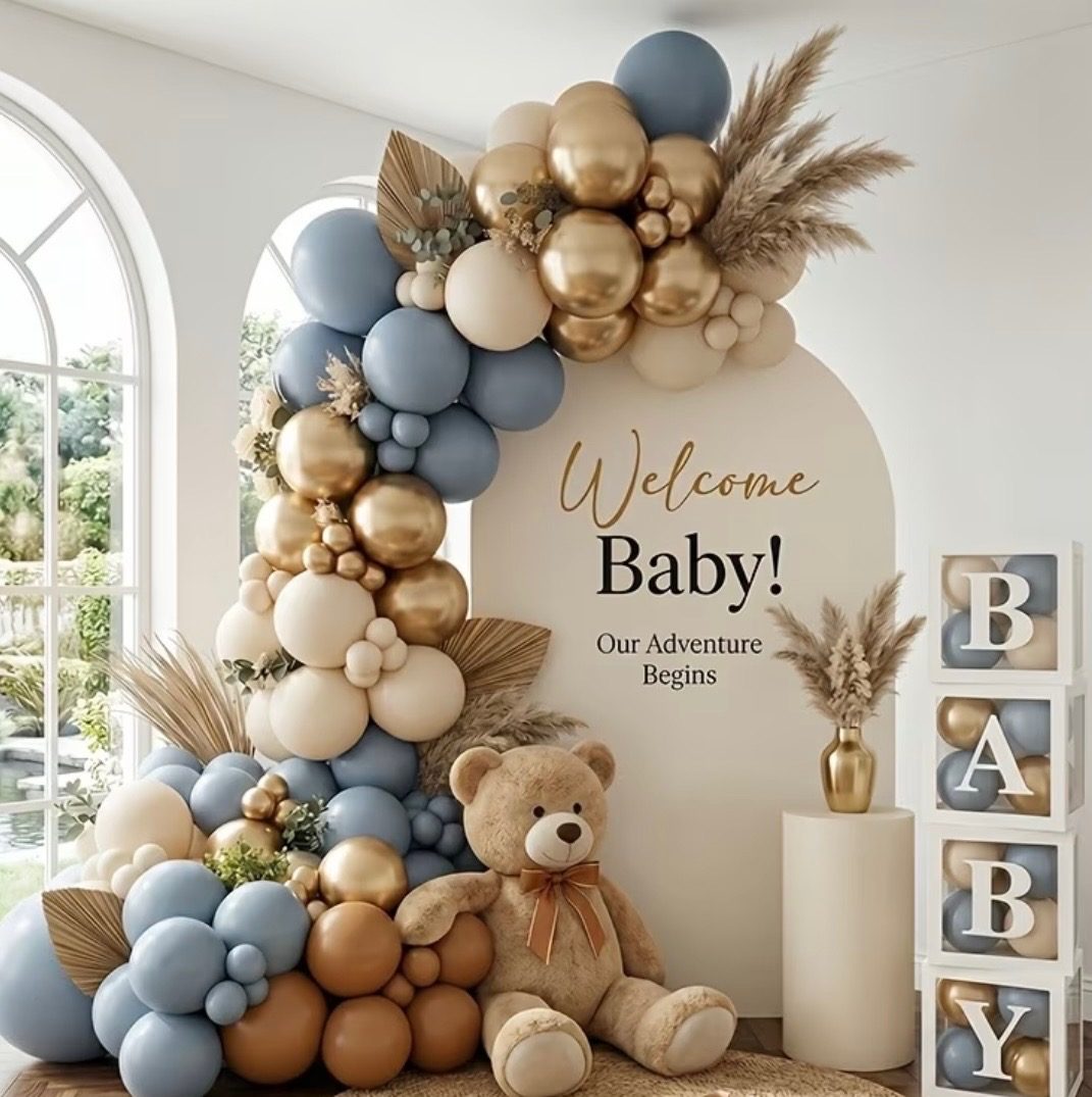 Teddy Bear & Gold Balloon Arch